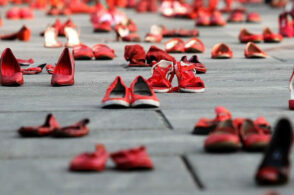 “Siamo stufe di morire”, in piazza il flash mob per Giulia