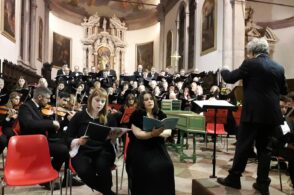 Musica sinfonica e scultura: una serata all’insegna dell’arte nel ricordo di Dante Moro