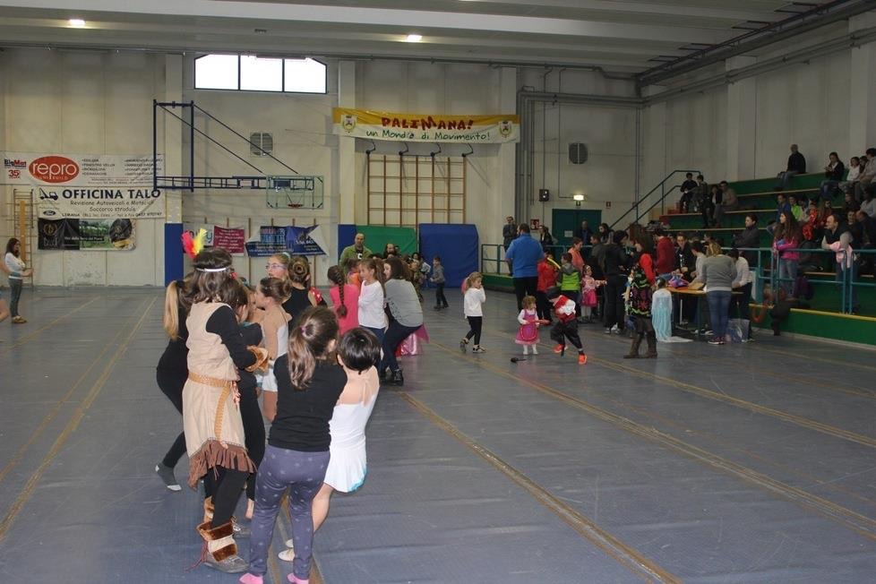 un momento di gioco durante l'ultima edizione della Festa del Bambino