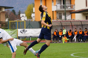 Pari-beffa al 92’, il Belluno sbotta: «Irregolare il gol nel recupero del Cjarlins»
