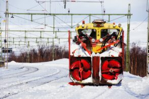 Binari ghiacciati: treno bloccato a Perarolo con 20 passeggeri a bordo