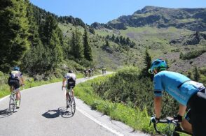 Errori di matematica e geografia: “Belluno e le sue Dolomiti”, la guida è… senza patente