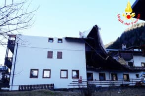 La furia del vento si abbatte su Canale d’Agordo e Sospirolo: danni ingenti