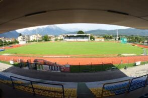 Di nuovo in campo: ripartono i campionati, ma il pallone rotola senza pubblico