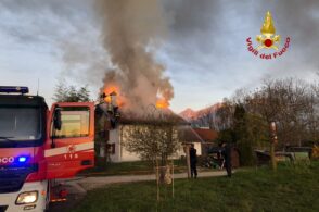 Brucia la canna fumaria, a fuoco il sottotetto di un’abitazione a Villabruna