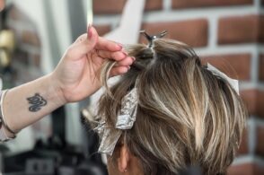 Protocollo di sicurezza per riaprire: gli acconciatori chiedono di poter lavorare