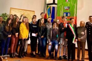 Borse di studio: consegna anticipata a giugno per 64 studenti