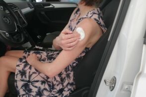 Vaccino contro le zecche: via libera in modalità drive-in