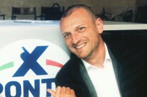 Farina: «Tricolore gettato a terra? Punire i colpevoli, è vilipendio»