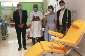 Una poltrona per le terapie infusionali in memoria del dottor De Boni