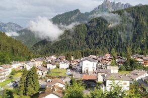 Condizioni stazionarie per il bimbo caduto dal secondo piano