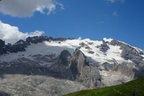 Giugno freddo, luglio nevoso: è una buona estate per i ghiacciai dolomitici