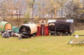 Animali, acrobati e spettacolo a Pra del Moro: arriva il Circo Soluna
