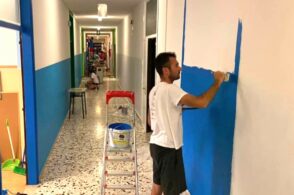 Rinnovata e colorata: la scuola Nievo apre le porte alla collettività