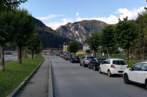 Comelico, tutti in coda per il tampone: eseguiti 377 esami (anche a 93 bimbi)