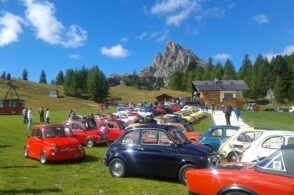 500 da tutta Italia sotto le Tofane: weekend nel segno del mito Fiat