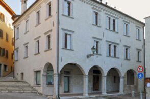 Gocce di sole apre Palazzo Doglioni: riflettori sulla mitologia greca