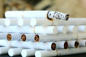Rubano sigarette e il furgone di un idraulico: colpo da 80mila euro