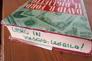I libri volano di casa in casa: la lettura diventa contagiosa