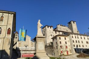 Piazza Maggiore ancora più bella con il nuovo impianto di luci scenografiche