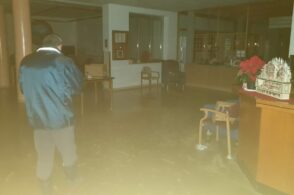 Allagamenti in Alpago: evacuata la casa di riposo. Chiude il ponte Bailey