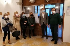 Abbracci agli anziani: apre la nuova stanza degli incontri alla “Gaggia Lante”