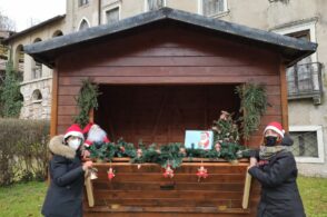 Dai bambini agli anziani: a Feltre gli “abbracci” di Natale sono solidali