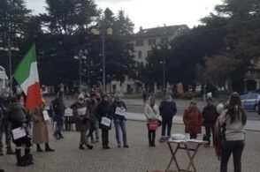 «In piazza per la libertà». La manifestazione è contro l’uso delle mascherine
