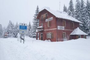 Mezzo metro di neve, poi la pioggia: pericolo valanghe in salita al grado 4
