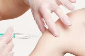 Influenza di stagione, domenica il “Vaccination day” per gli over 65