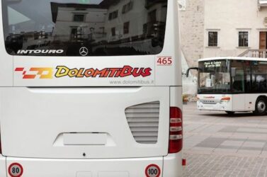Mobilità sicura e sostenibile, Dolomiti Bus riapre il progetto per le scuole