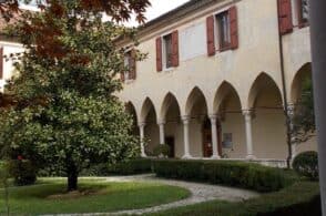 Da luogo di culto a ufficio pubblico. La storia del convento dei Serviti
