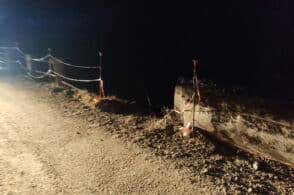 Cade con la bici e finisce nella scarpata. Morto un 39enne