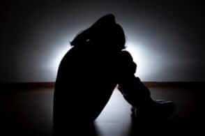 “Hikikomori”, i giovani che non escono di casa in un webinar per genitori