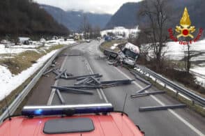 Frontale con un camion ad Arsié: muore un 43enne trentino