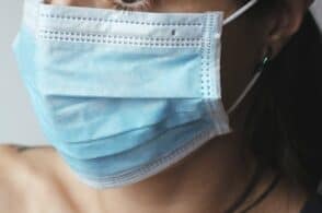 La “variante inglese” è più contagiosa. Cinquetti: «Verso la quarantena a 14 giorni»