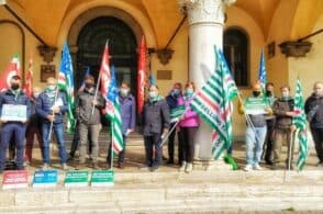 Lavoratori stagionali: «Sostegni? Non riceviamo nulla da un anno»