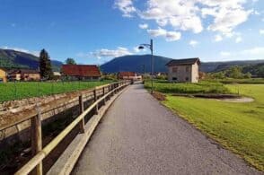 Ciclopedonale, lago di Santa Croce, asfalti: l’Alpago guarda al turismo
