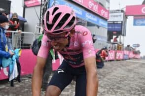 Ciak, si gira il Giro: la carovana rosa affronta il tappone dolomitico