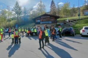 Giornata ecologica in Nevegal: i volontari entrano in azione