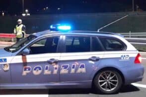 Picchia la fidanzata a San Valentino, arrestato uomo violento