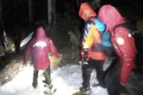 Bloccati al buio e senza pile frontali: tre giovani salvati sul Settsass