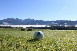 Lions e Golf Club: la solidarietà va in buca nell’evento del Cansiglio
