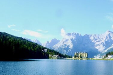 La geologia delle Dolomiti filtrata dalle leggende: storie di gnomi e rocce
