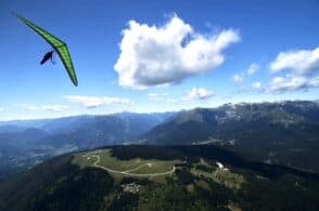 In volo sulla Valbelluna: è decollato il campionato italiano deltaplano