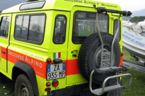 Un polso rotto e un’escursionista bloccata: due interventi del Soccorso alpino