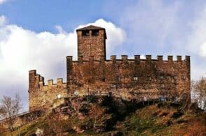 Evento per le famiglie al castello: «È annullato, noi non chiediamo il Green pass»