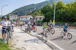 Giro del Lago di Santa Croce: la solidarietà si moltiplica per 3.148