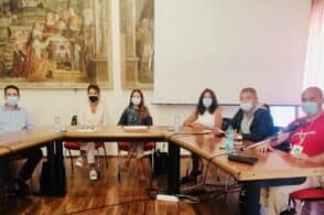 Gioco di squadra per governare il cambiamento: firmato il Patto per l’occhialeria