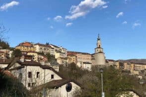 In piazza per la pace: associazioni, diocesi e studenti contro la guerra al Parco Città di Bologna